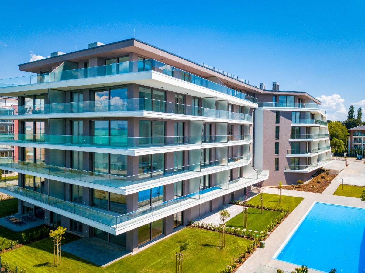 Myflat Coral Premium Suite Siofok Exterior photo