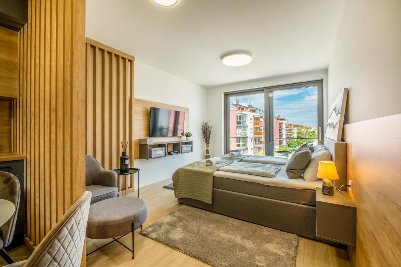 Myflat Coral Premium Suite Siofok Exterior photo